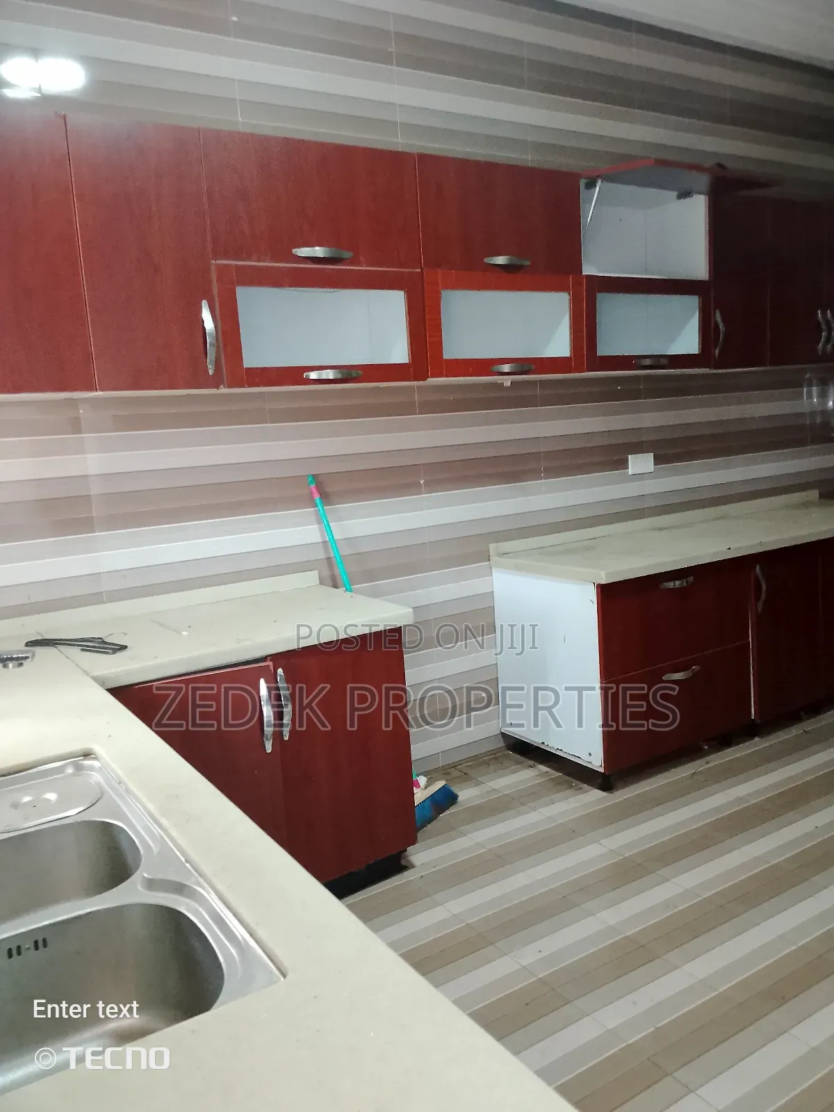 3bdrm Apartment in Zedek Properties, Ashomang Estate for rent
