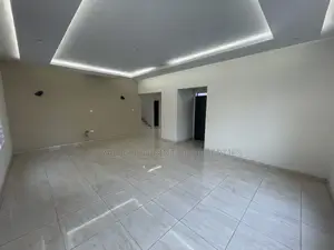 4bdrm House in Luxelooks Properties, Lake Side Estate for sale