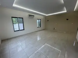 4bdrm House in Luxelooks Properties, Lake Side Estate for sale