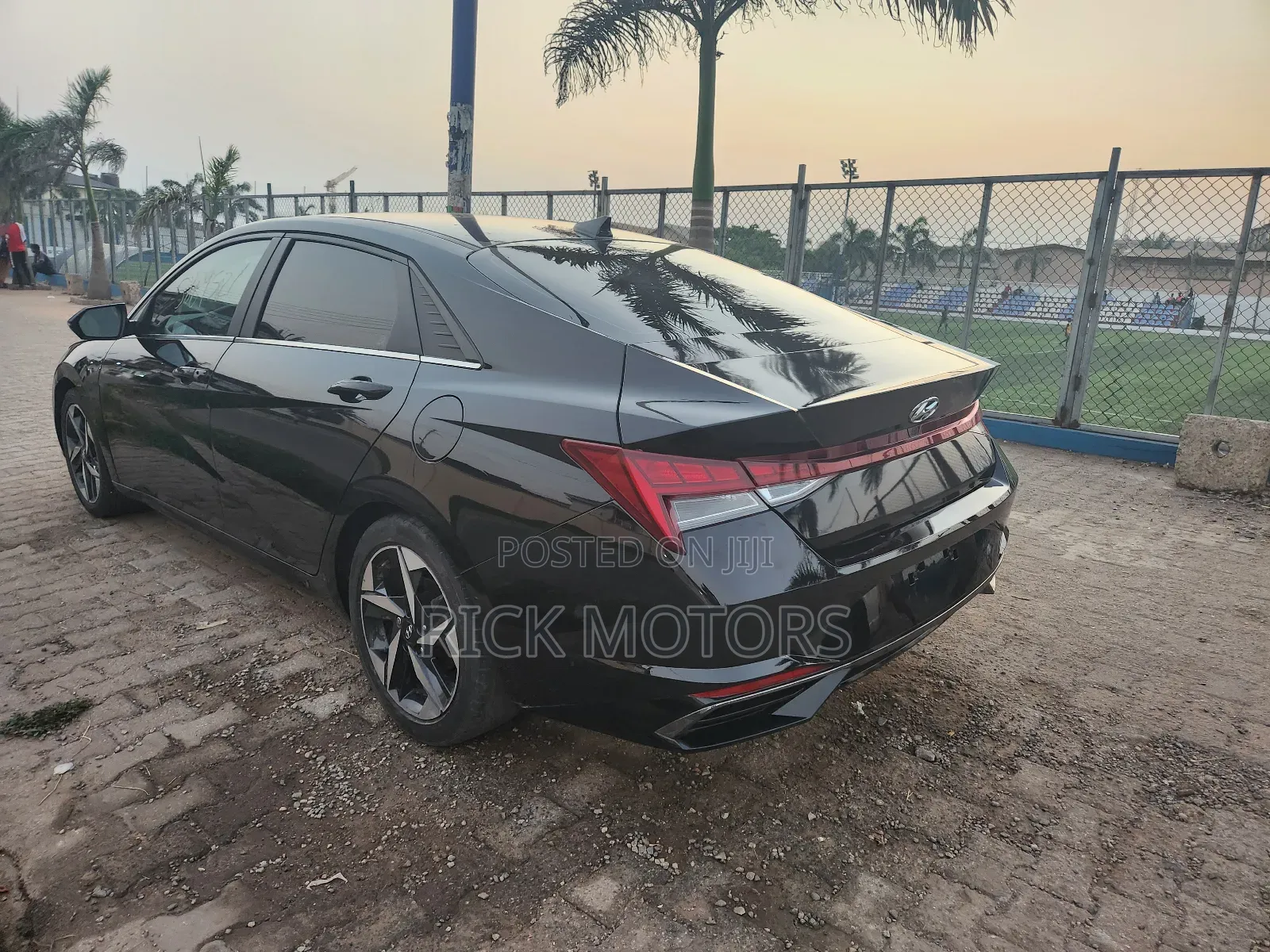 Hyundai Elantra Limited 2021 Black