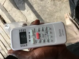 Original Syinix R410 Air Conditioner Remote