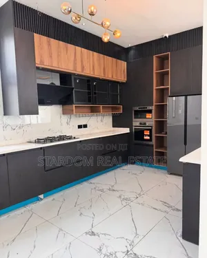 4bdrm Mansion in Adjiringanor, East Legon for sale