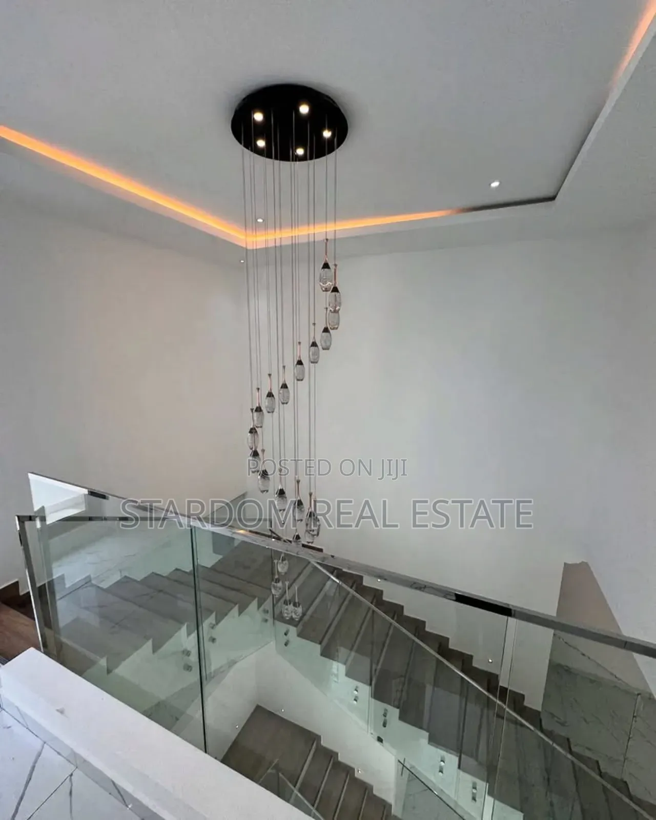4bdrm Mansion in Adjiringanor, East Legon for sale