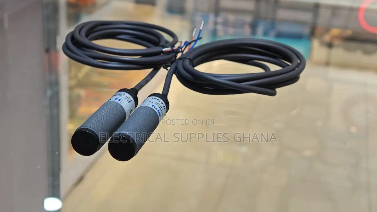 Cylindrical Photoelectric Sensor