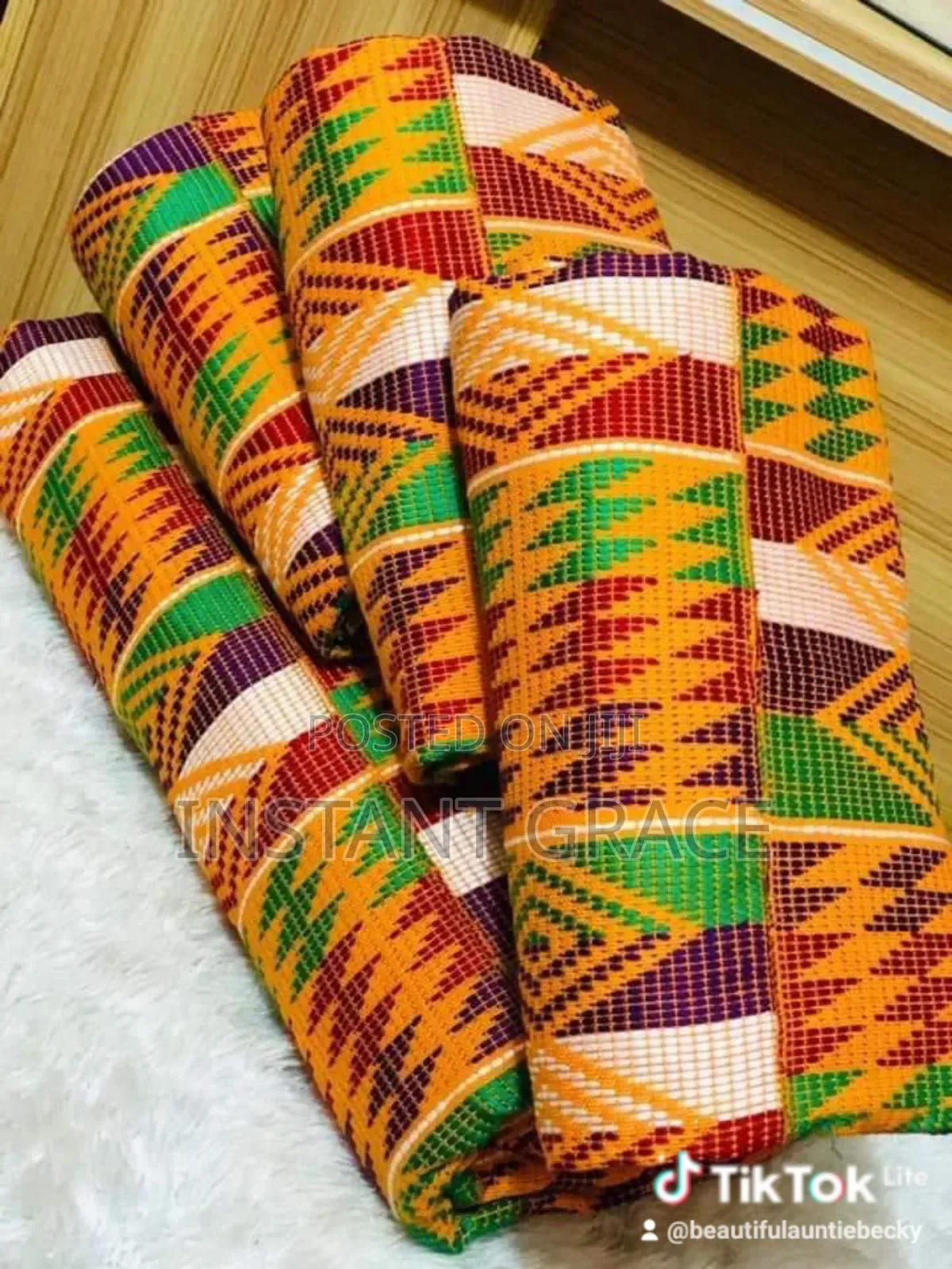Bonwire Kente Cloth. Men and Women Set