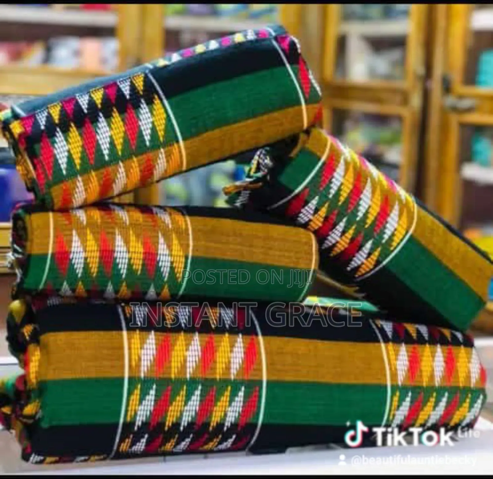 Bonwire Kente Cloth. Men and Women Set