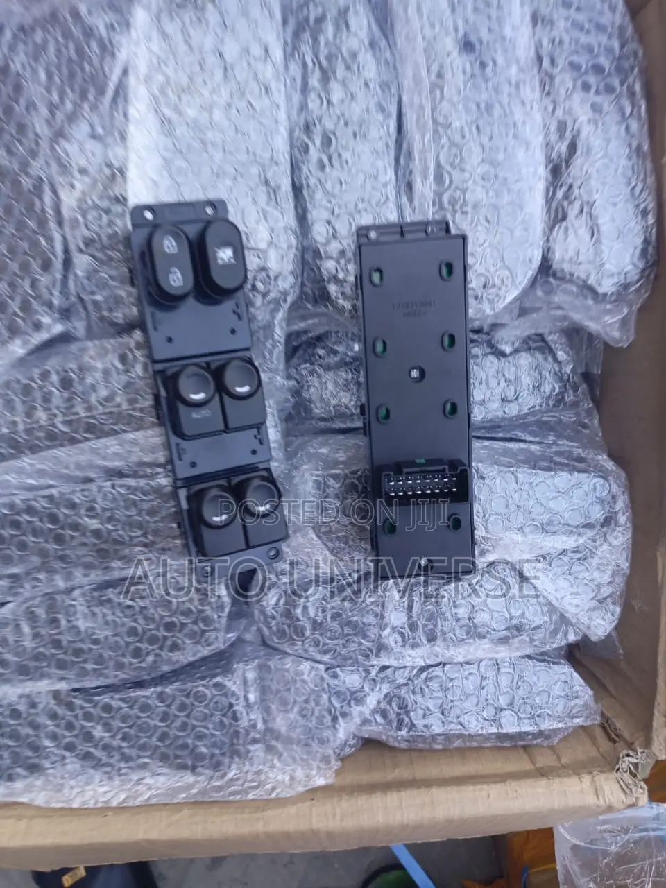 Hyundai Accent 2011 to 2014 Master Switch Available