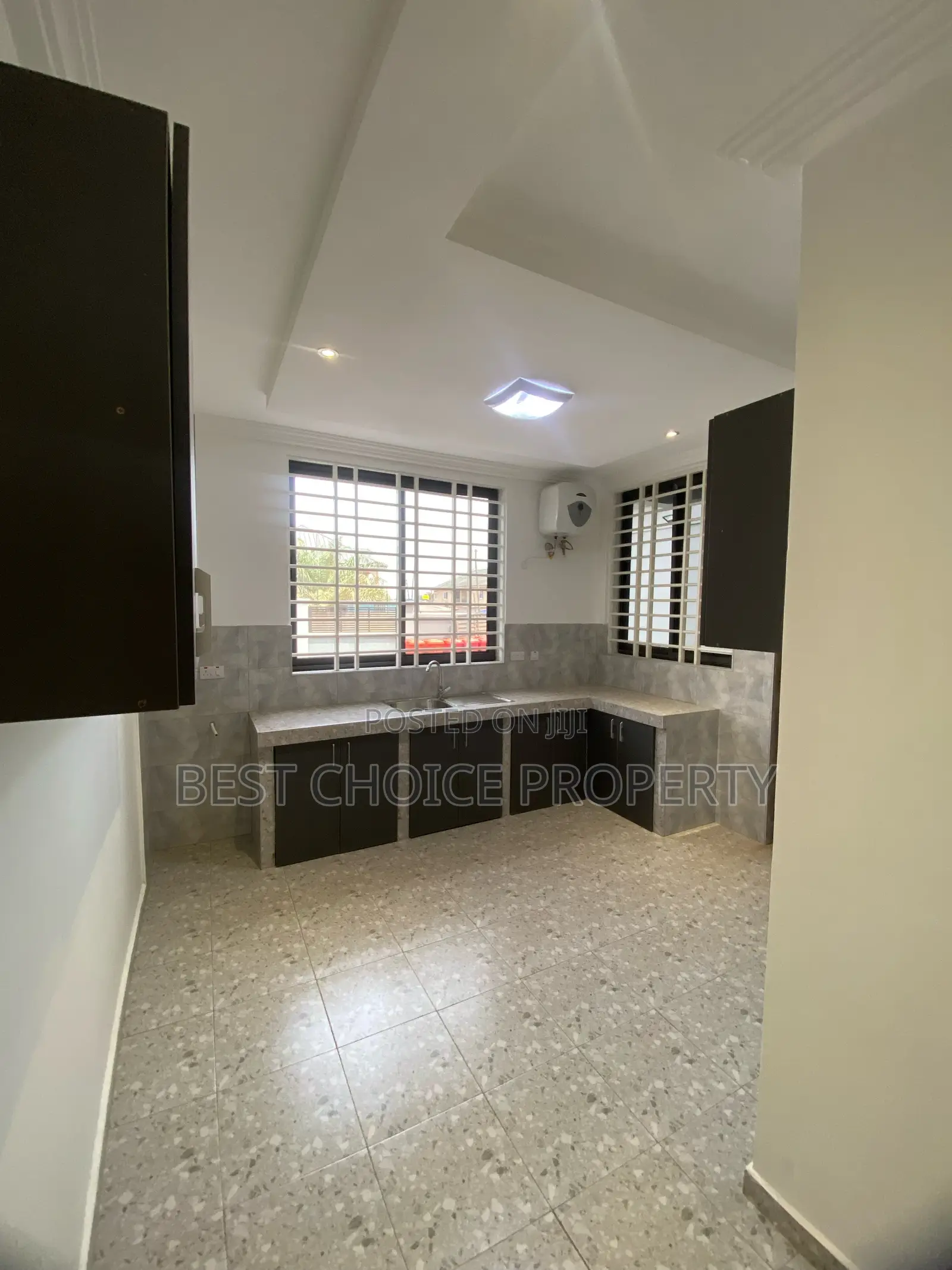 2bdrm Apartment in Adenta Pantang Kfc for rent