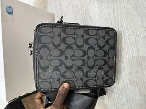 Coach Side Bag / Black Color