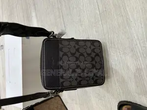 Coach Side Bag / Black Color