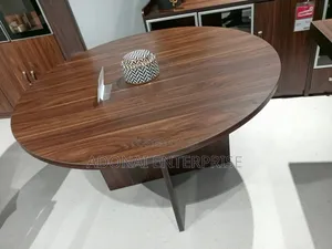 Modernized Meeting Table Aqwe4768qrw