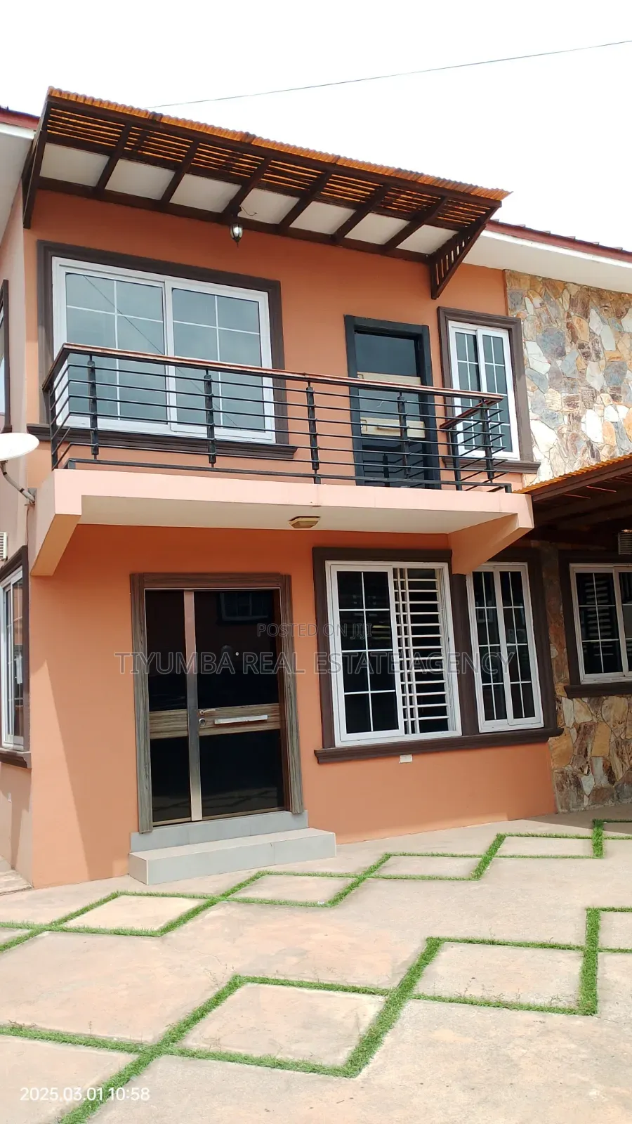 3bdrm House in Tiyumba Real Estate, Achimota for rent
