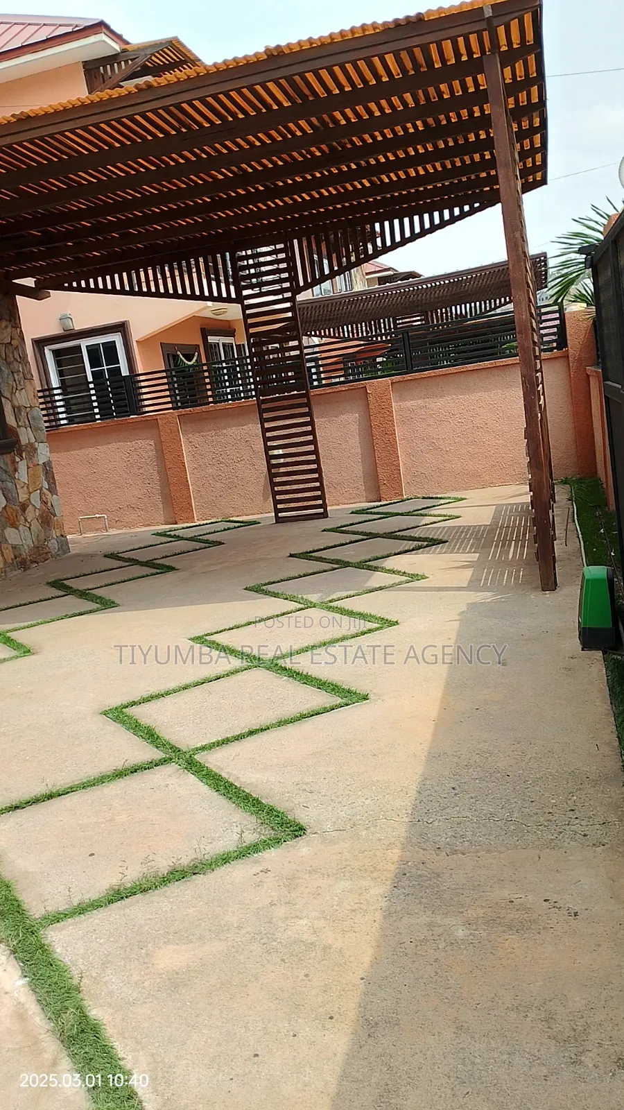 3bdrm House in Tiyumba Real Estate, Achimota for rent