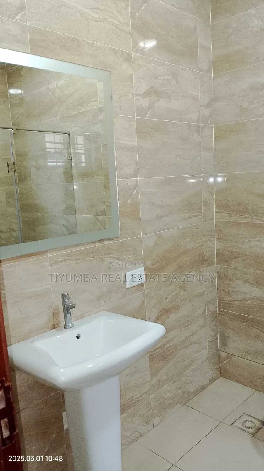 3bdrm House in Tiyumba Real Estate, Achimota for rent