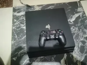 Ps4 Pro With Fc26 +Other Games + 2 Controller