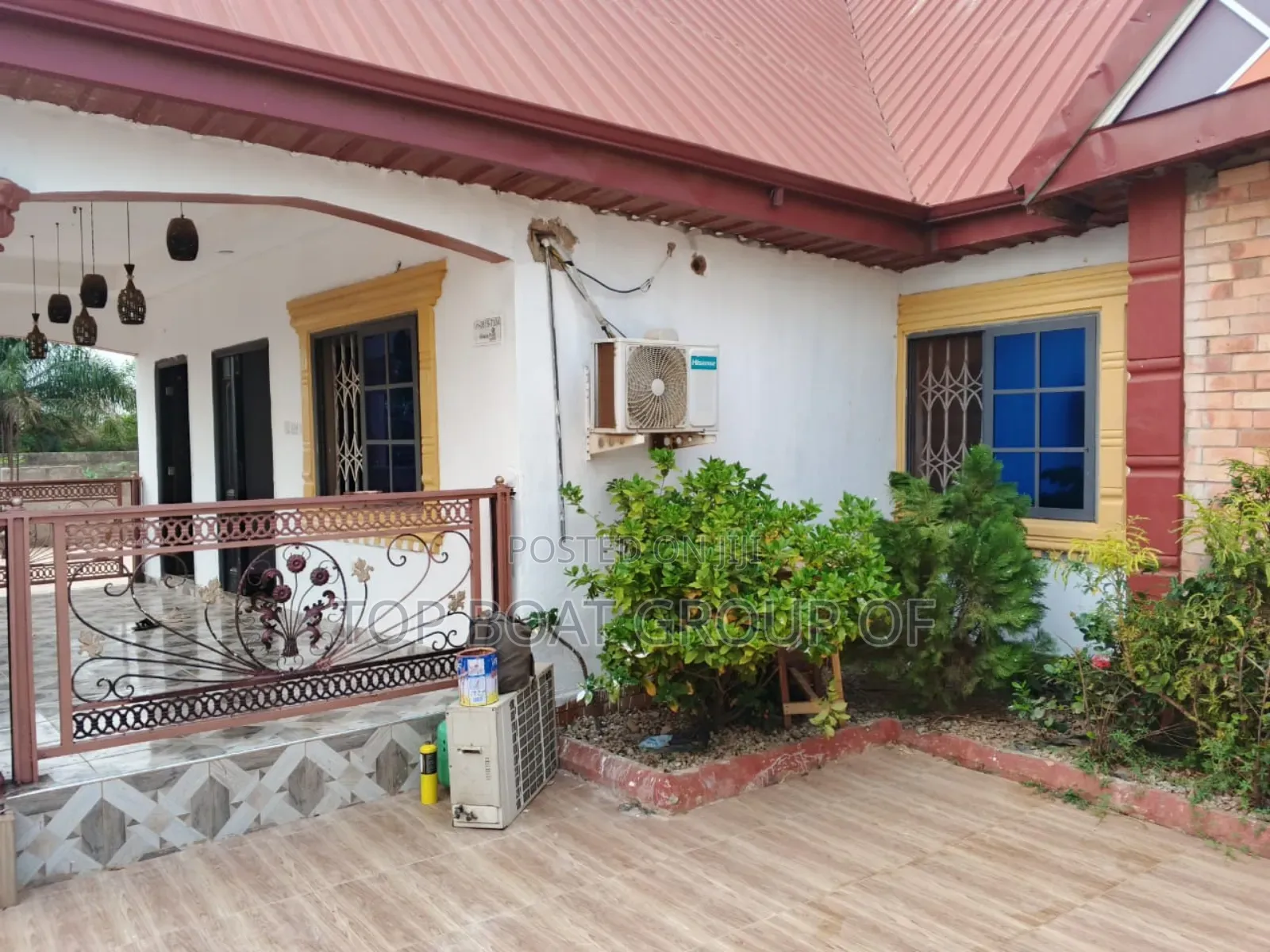 6bdrm House in Abuakwa  Top-Boat, Kumasi Metropolitan for sale