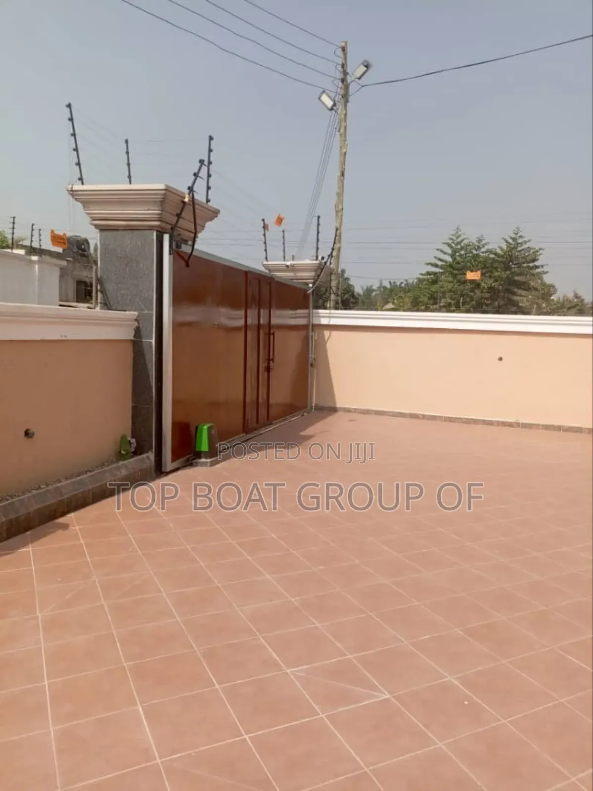5bdrm House in Top-Boat Estate, Kumasi Metropolitan for sale