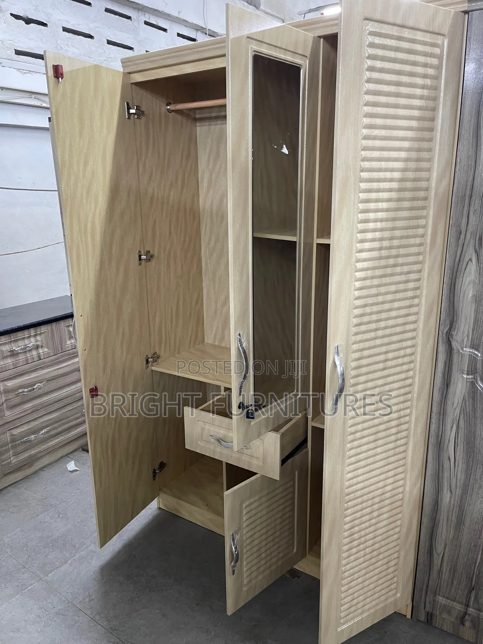 Foreign Modern Three Doors Storage Wardrobe