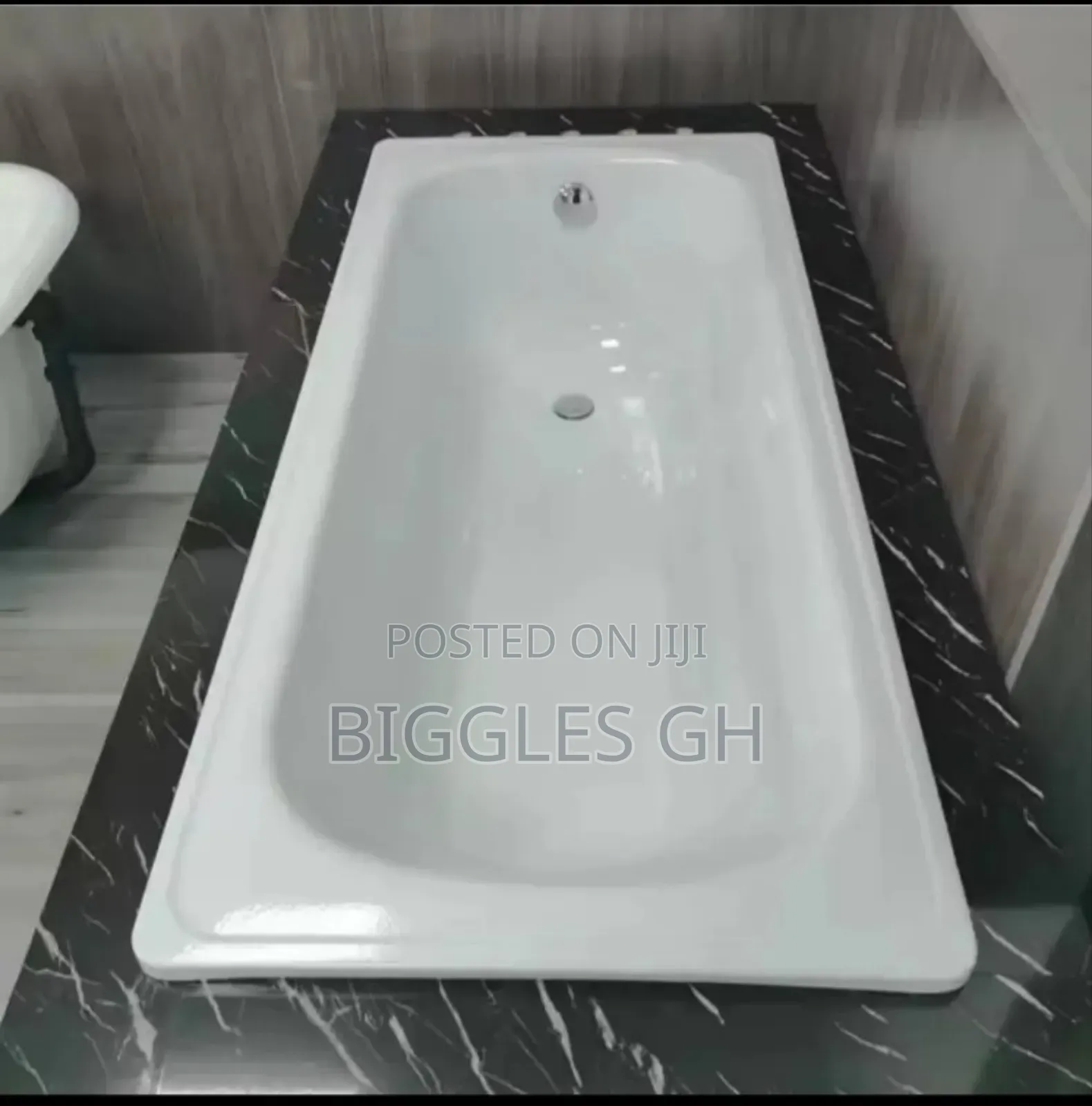 Italian Straight Bathtub- Fiber Bathtub