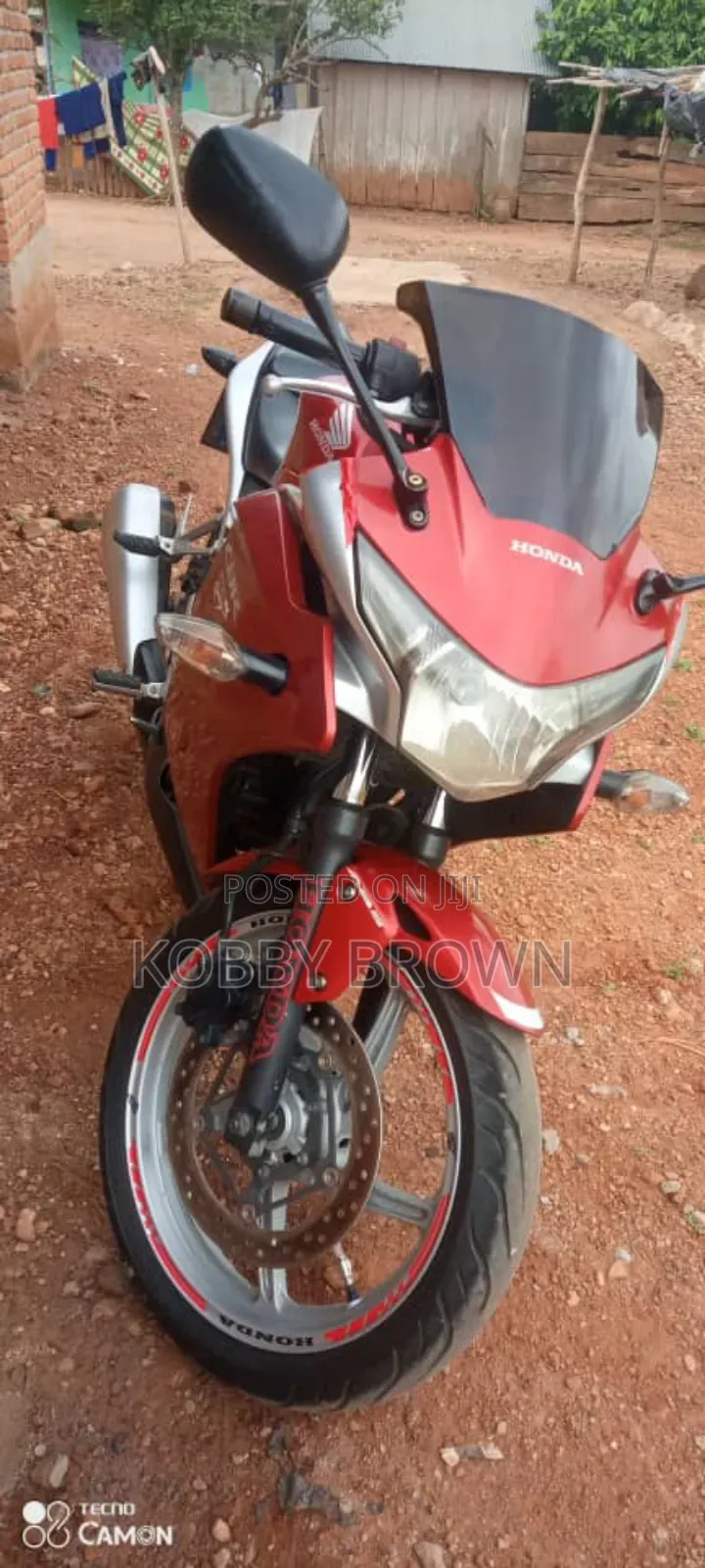 Honda CBR 2012 Red
