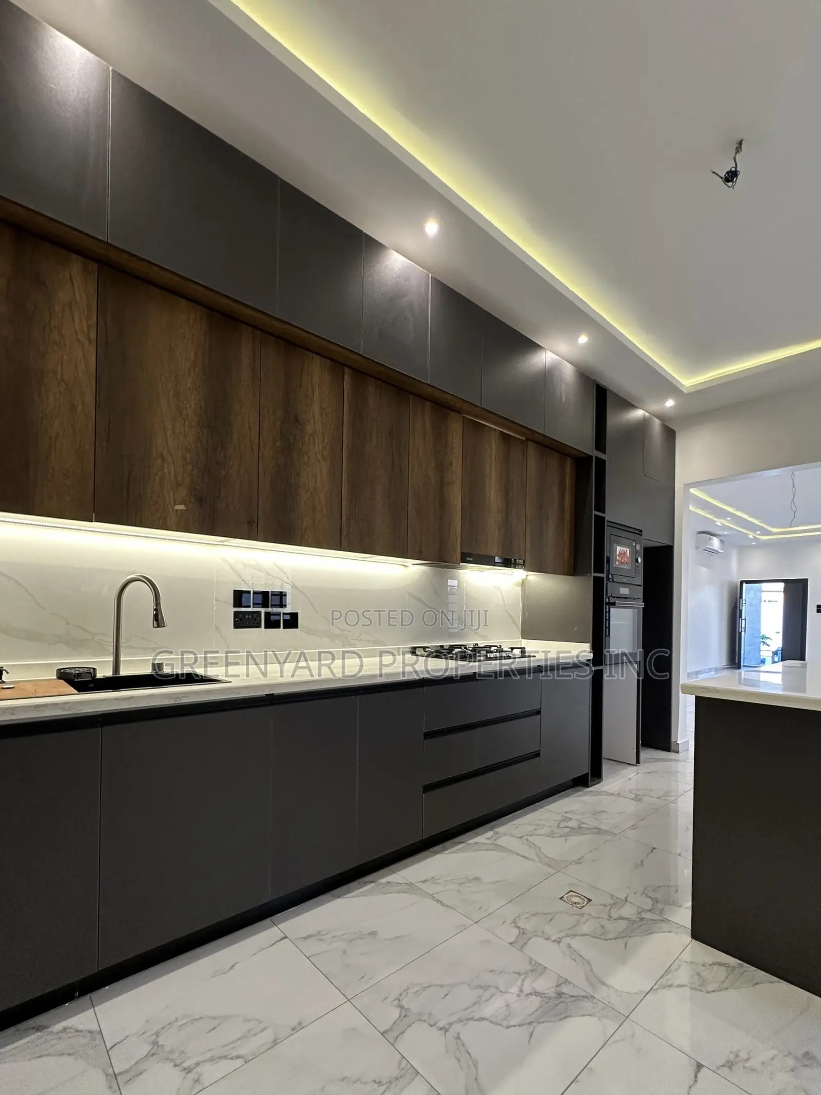 3bdrm House in Ashaley Botwe for sale