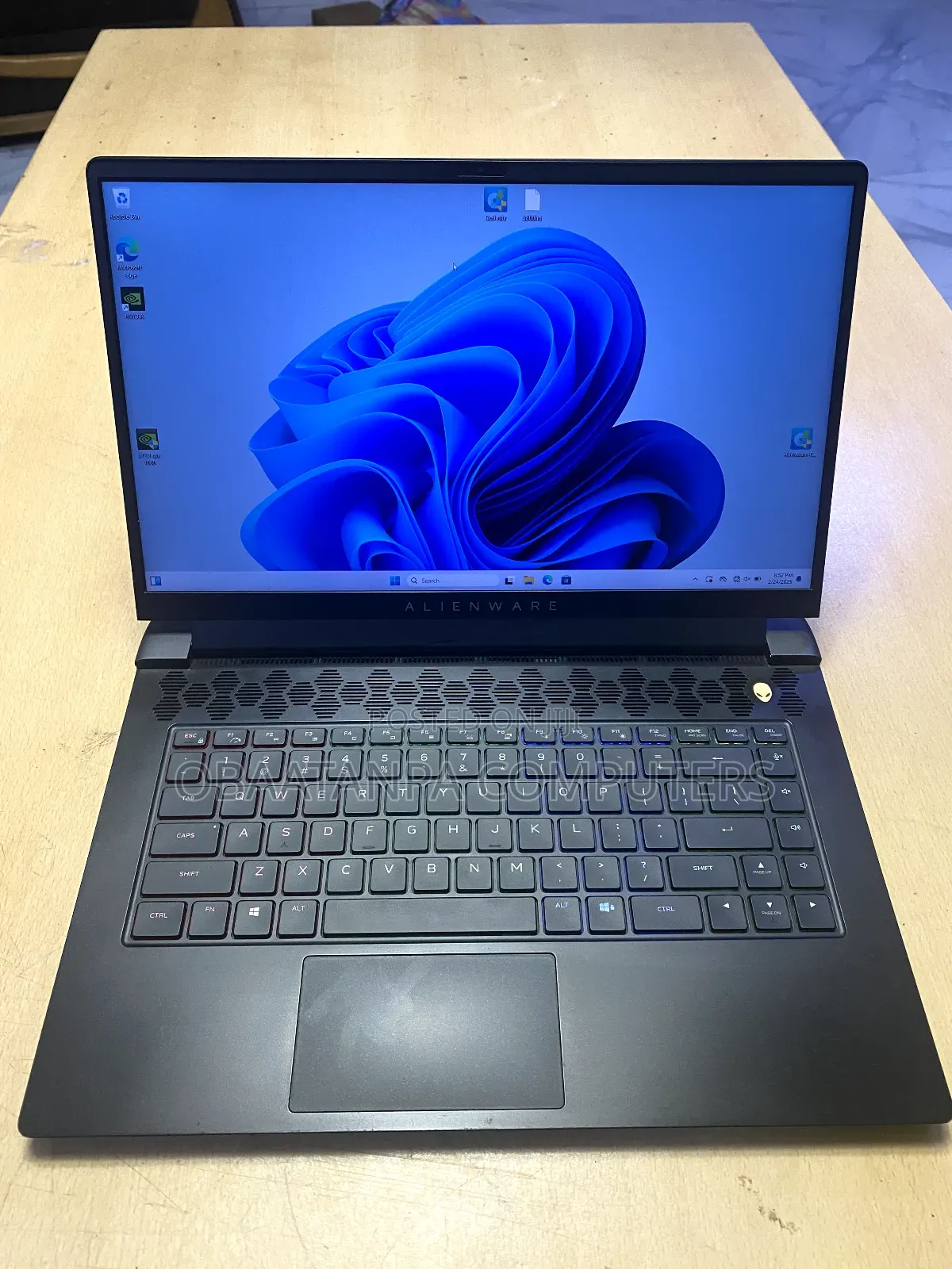 Laptop Dell Allenware M15 R5 16GB AMD Ryzen 7 SSD 512GB