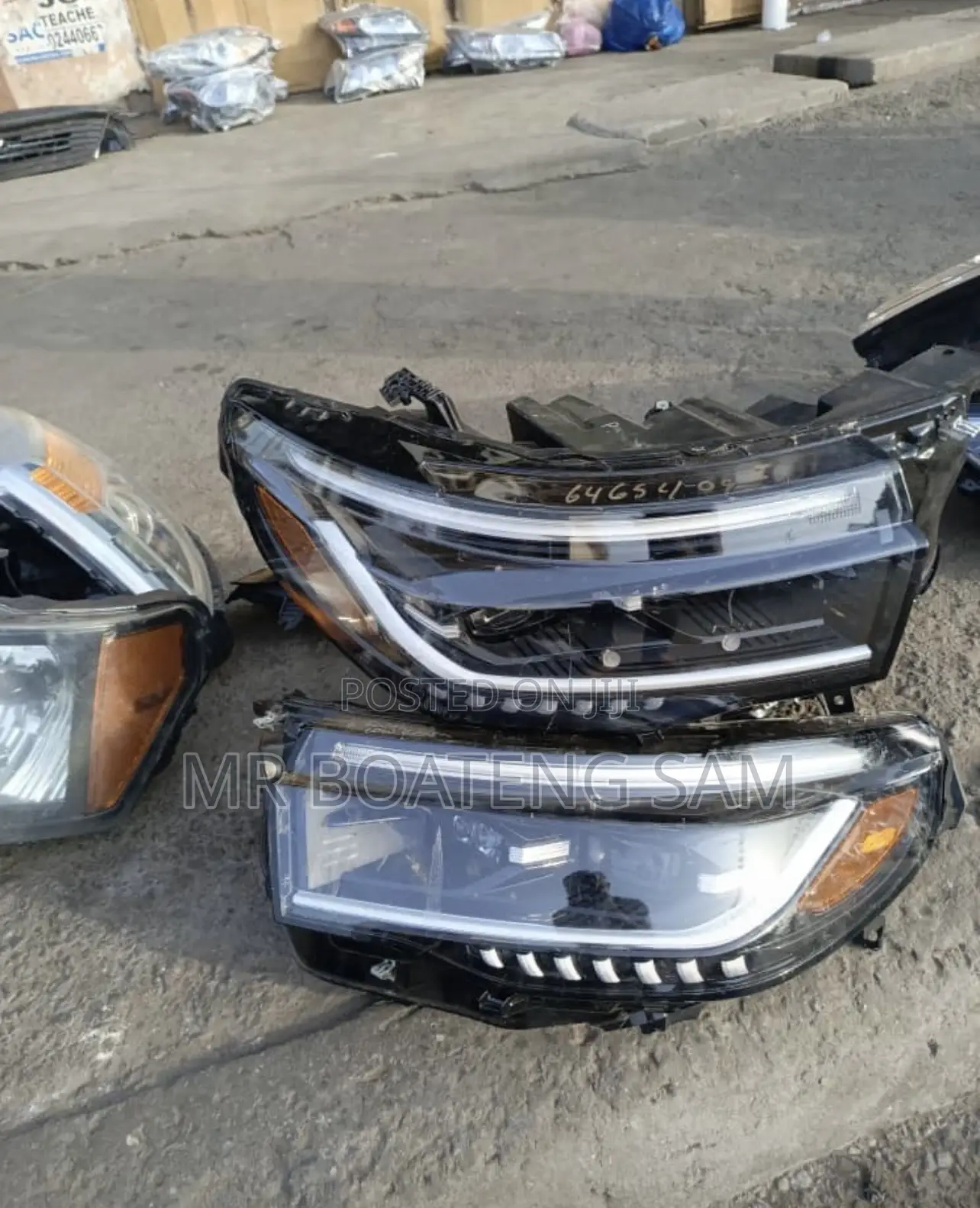 Ford Explorer 2025 Headlight