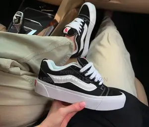 Vans Knu Skool Black/White High Sole