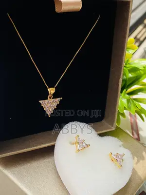 Photo - Inverted Triangle Pendant Necklace With Earrings