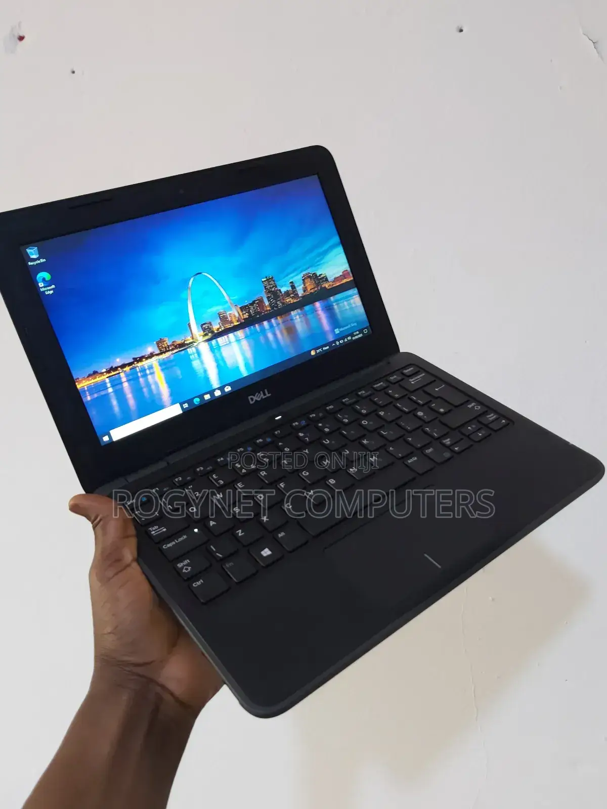 Laptop Dell Latitude 13 3380 8GB Intel Core i3 SSD 256GB