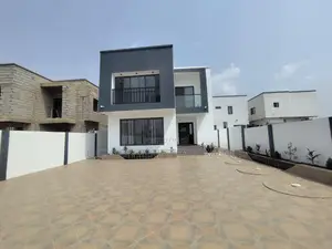 4bdrm Duplex in East Legon for sale