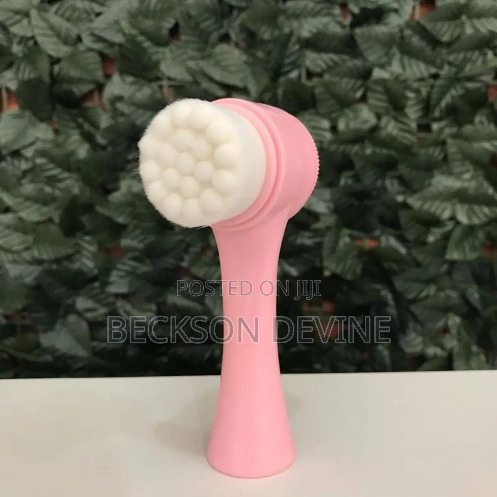 Face Cleansing Brush