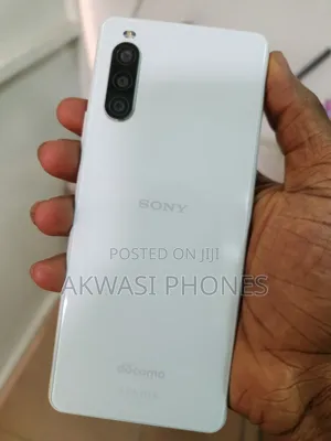 Photo - New Sony Xperia 10 II 64 GB White
