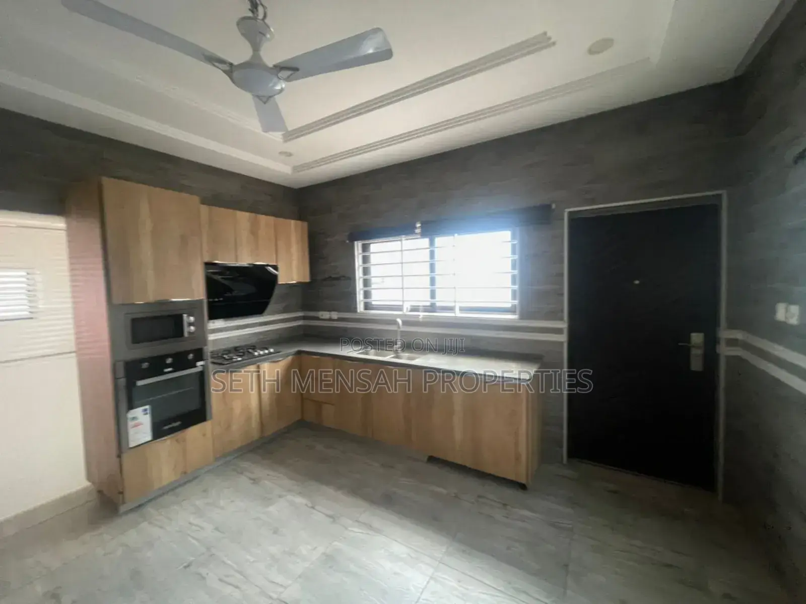 3bdrm House in Skm Properties, North Legon for sale
