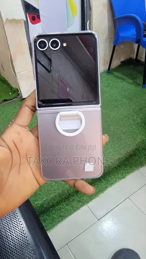 Samsung Galaxy Z Flip6 256 GB Black