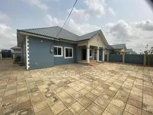 3bdrm House in Kasoa Obolo Estate, Opeikuma for sale