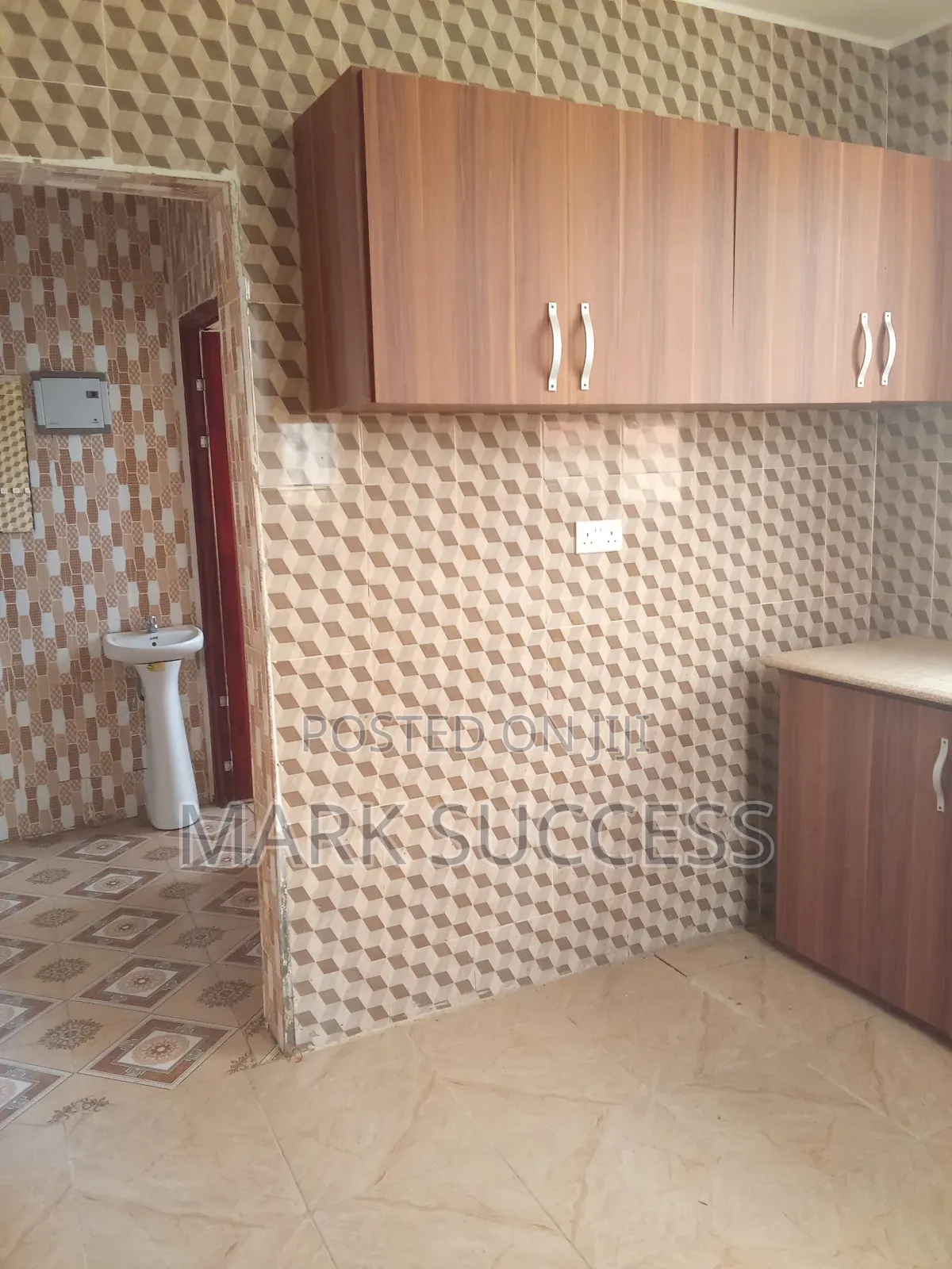 1bdrm Apartment in Toll Booth for rent