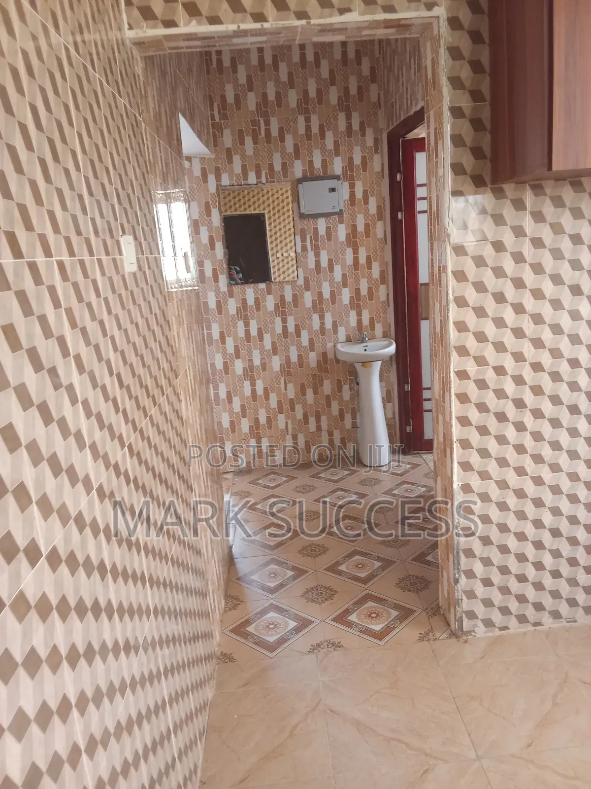 1bdrm Apartment in Toll Booth for rent