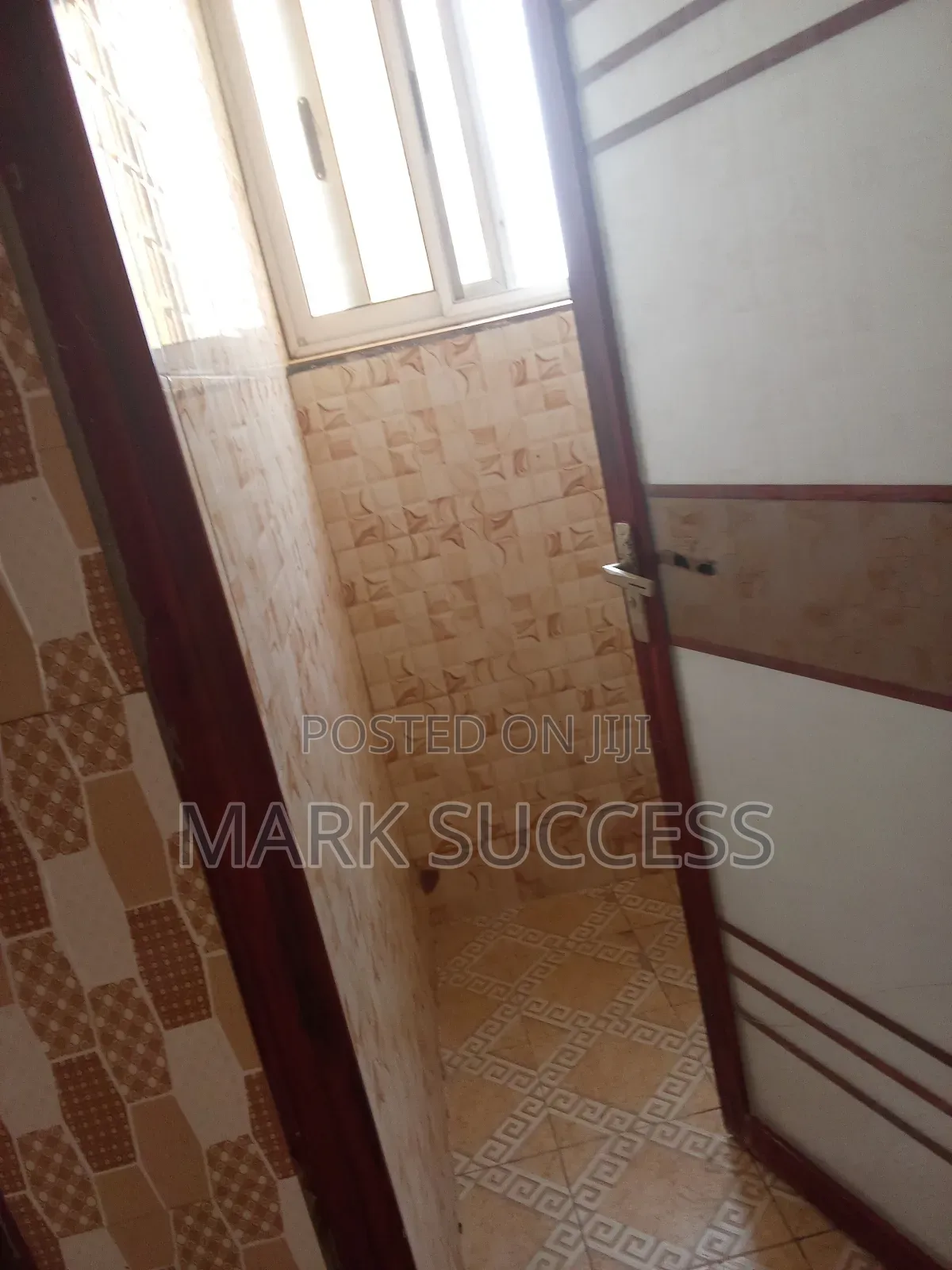1bdrm Apartment in Toll Booth for rent