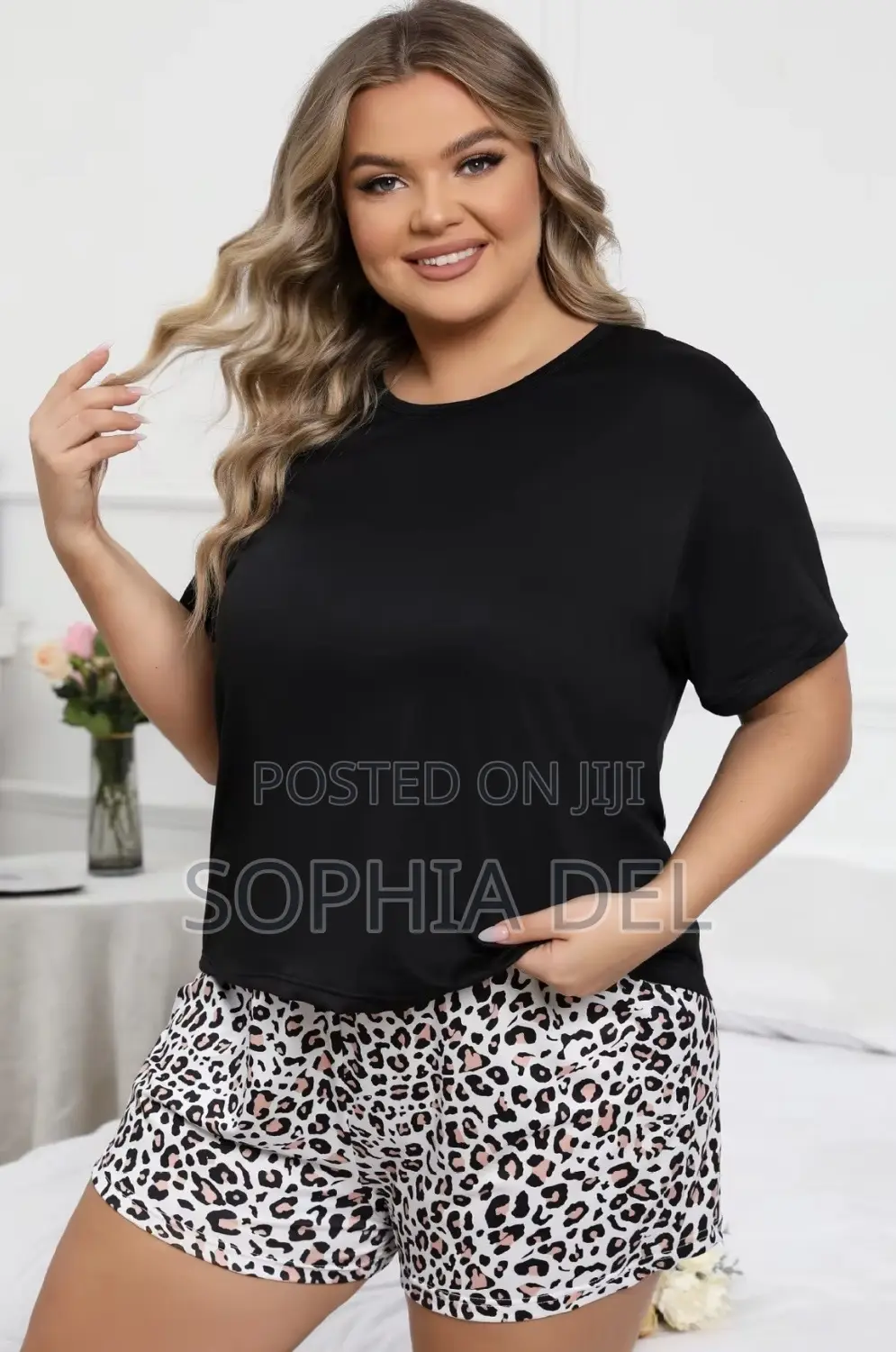 Ladies Top and Down