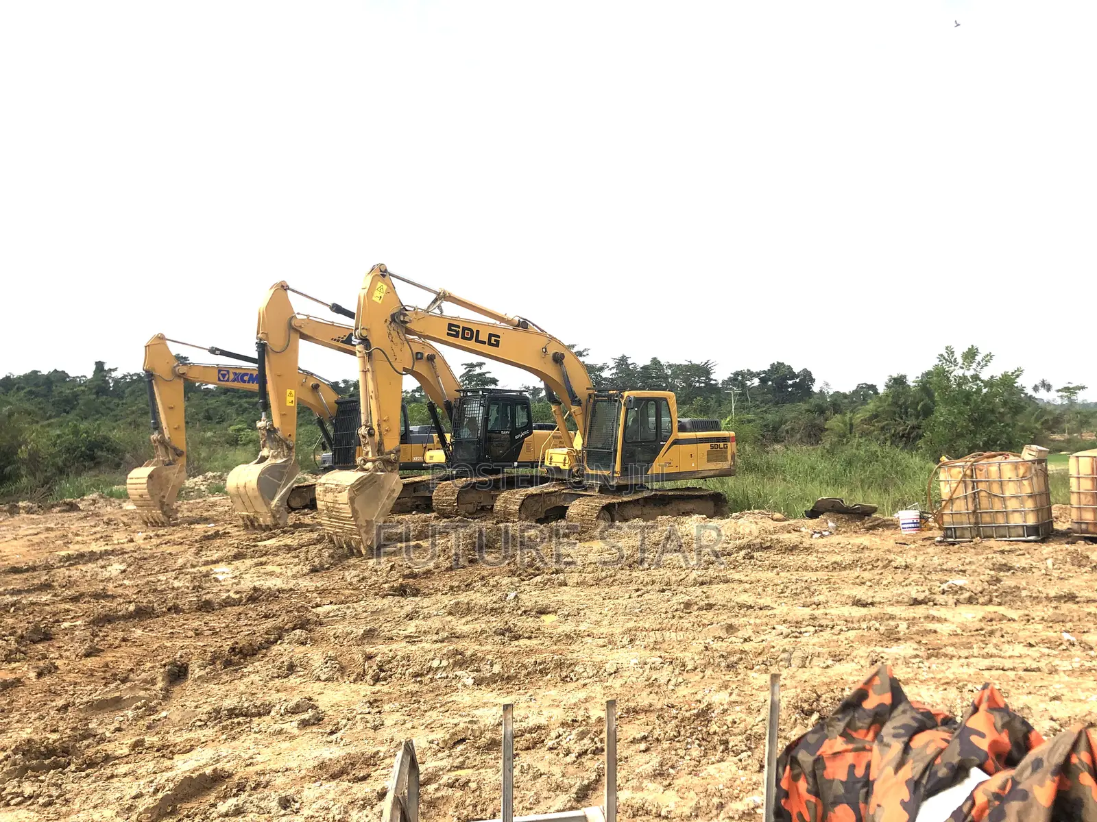 Excavator For Hiring