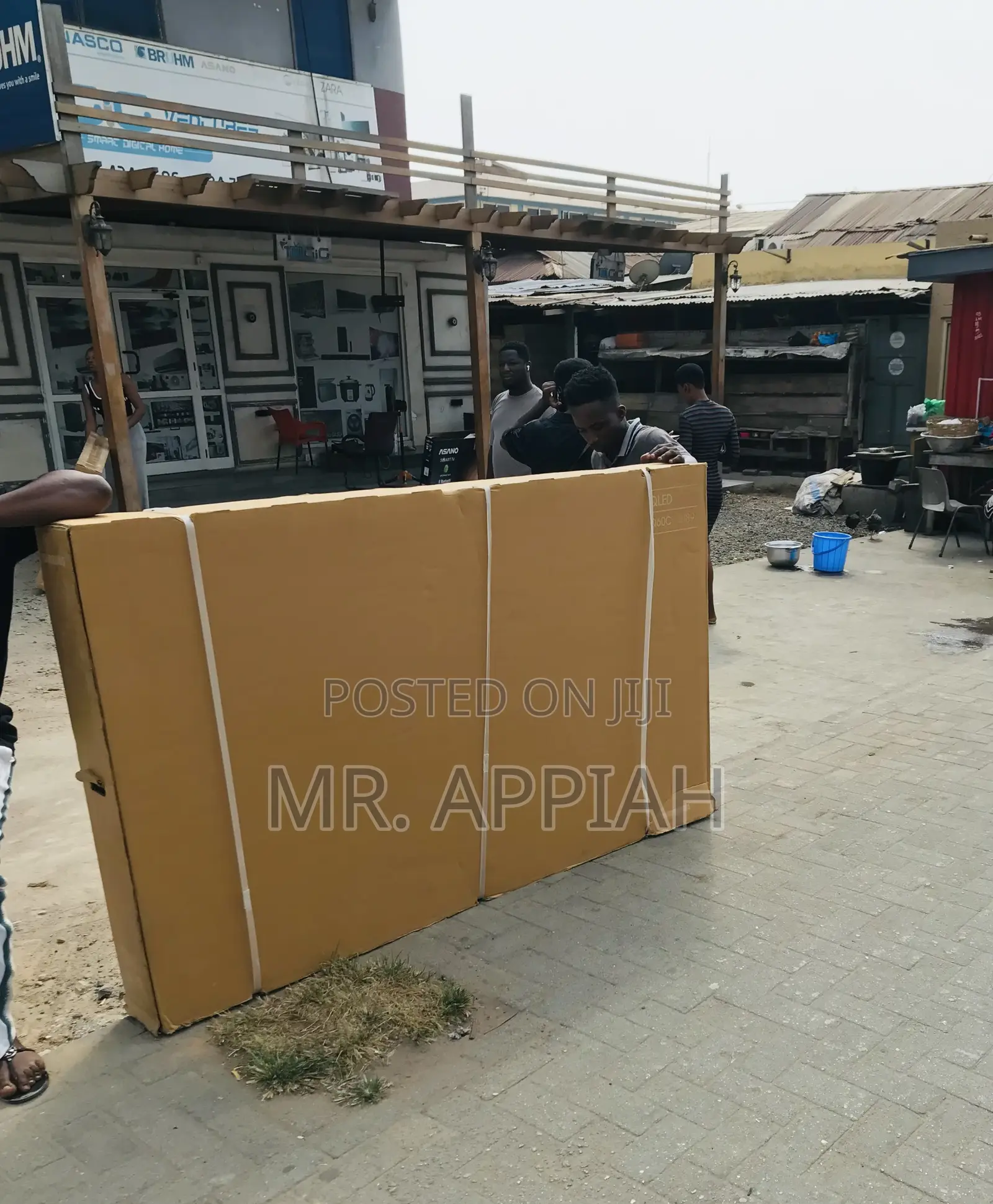 Well Design Samsung 85du8000 85” Uhd Smart Screen Tv.