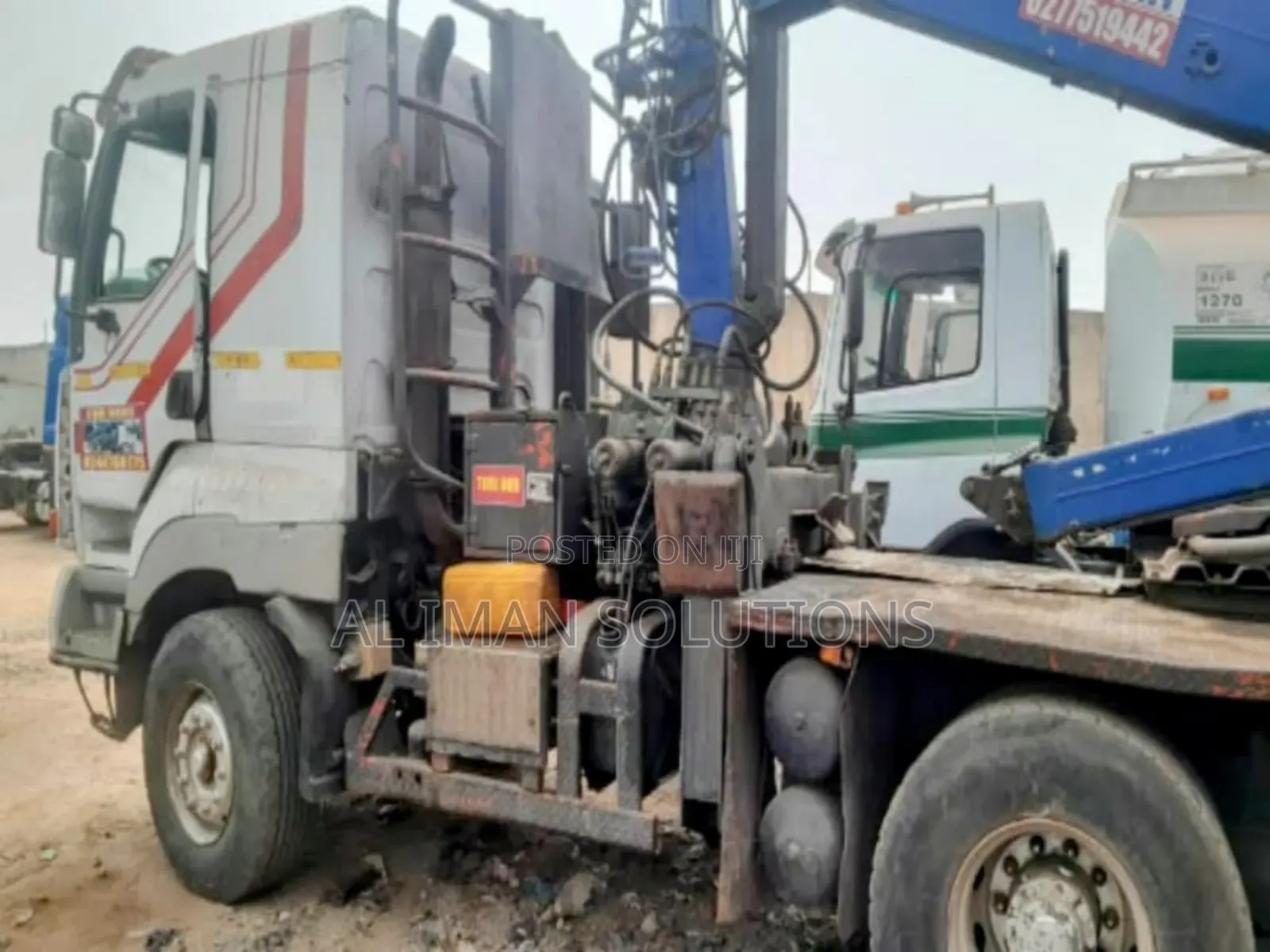 Renault Crane Truck