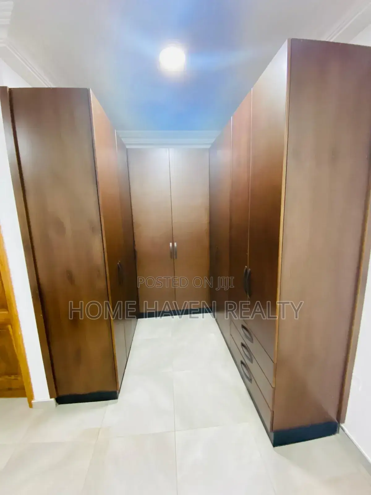 6bdrm House in Westland for rent