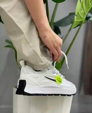 Nike Bailleili Blanco