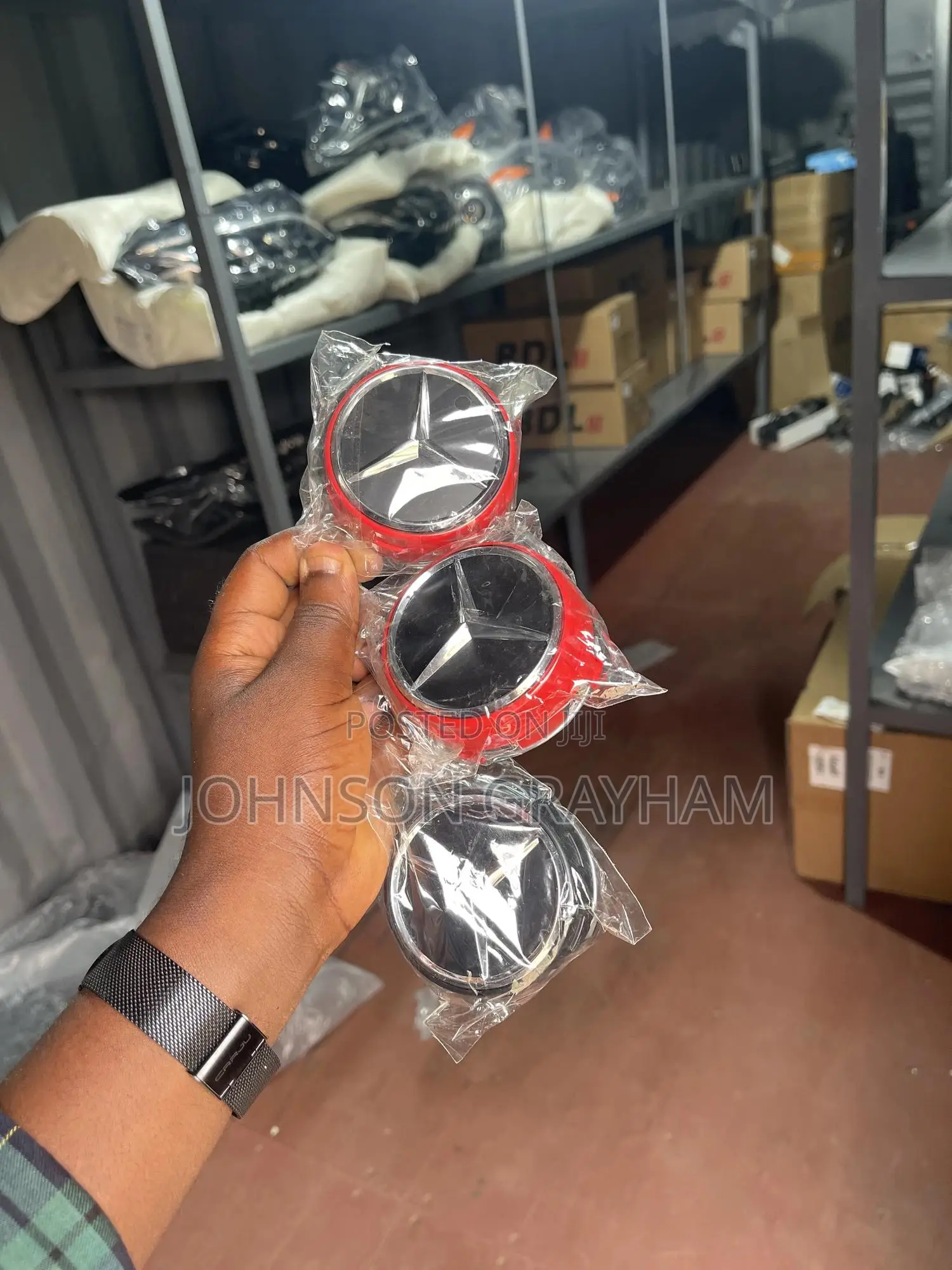 Mercedes Benz Wheel Center Caps Set
