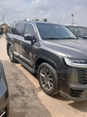 Photo - Toyota Land Cruiser 2015 Gray