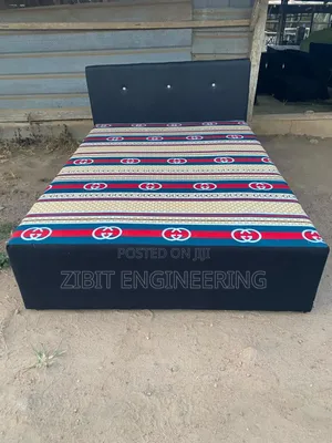 Double Bed Inbuilt