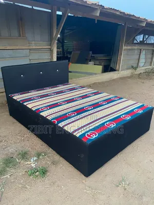 Double Bed Inbuilt