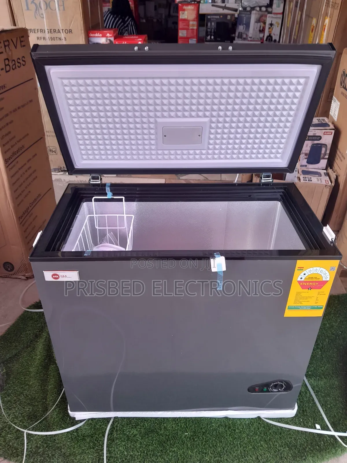 H Adurable Chest Freezer 200 Litres